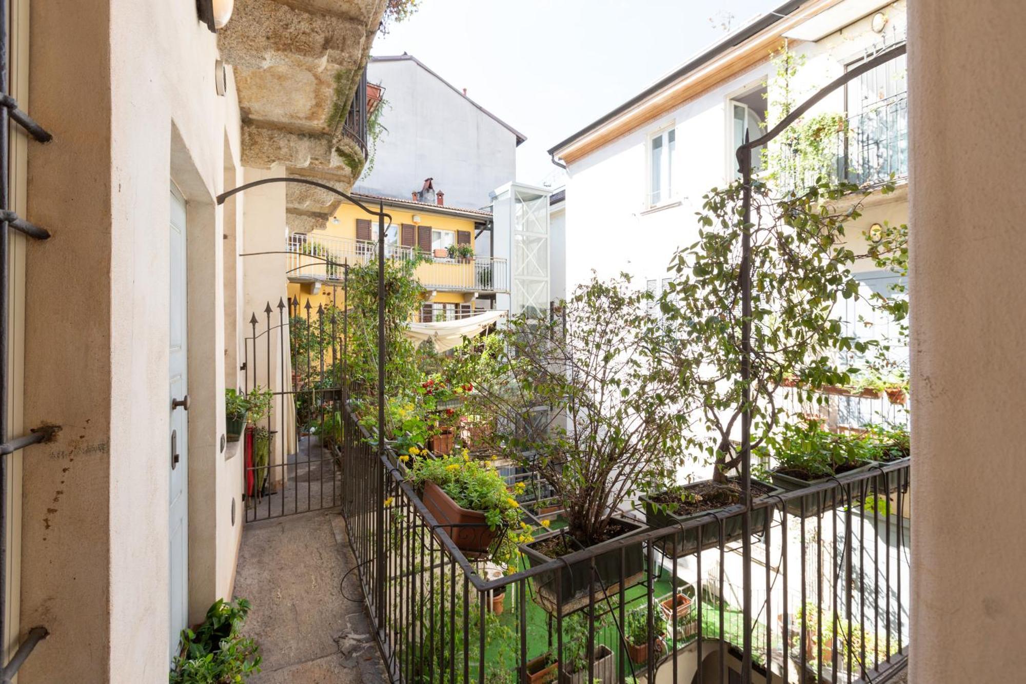 Cosy Two Bedroom Apartment Close To Navigli Milano Ngoại thất bức ảnh